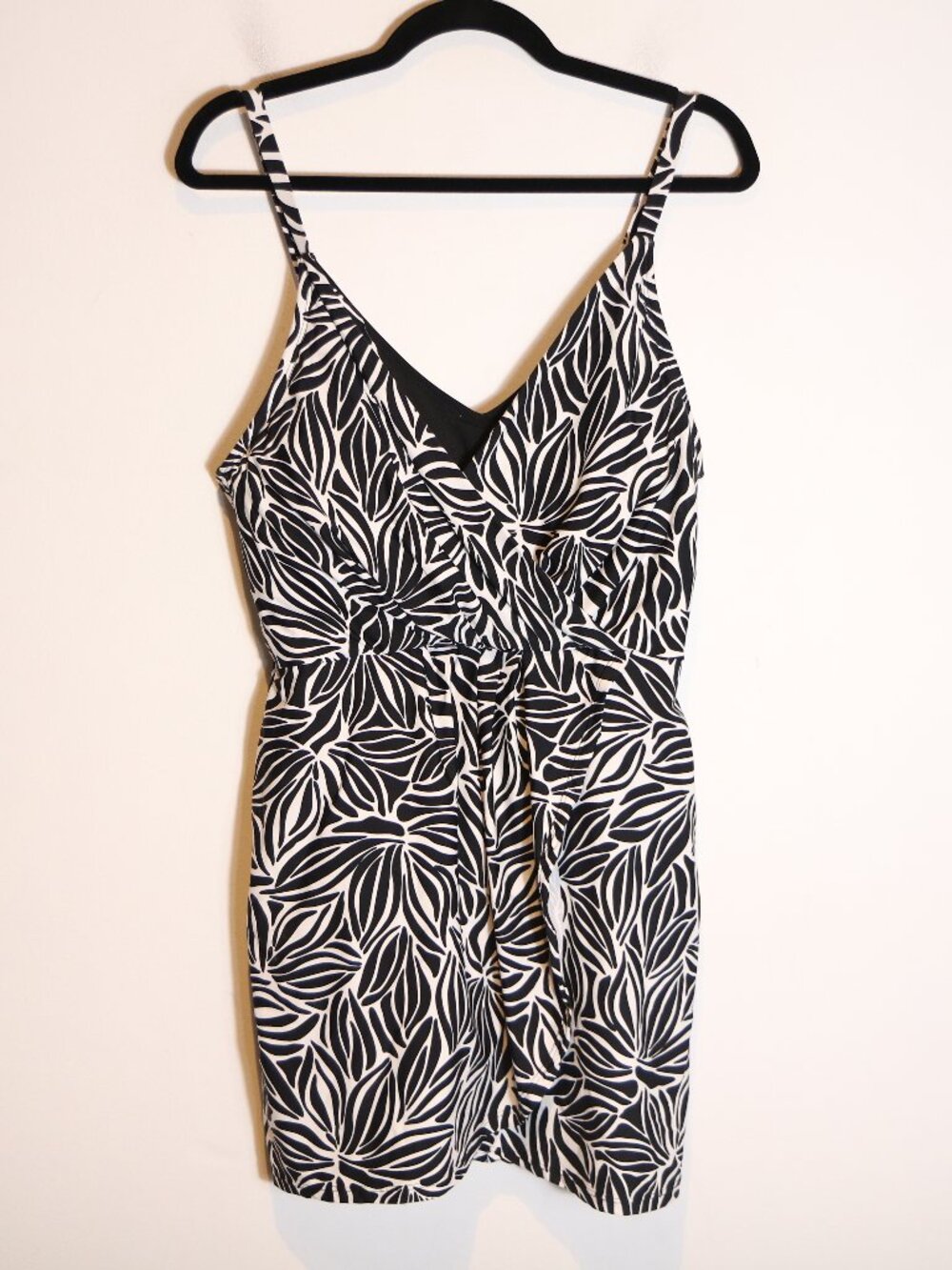 Lands End Leaf Print Wrap Swim Dress XL Black White Adjustable Strap Modest